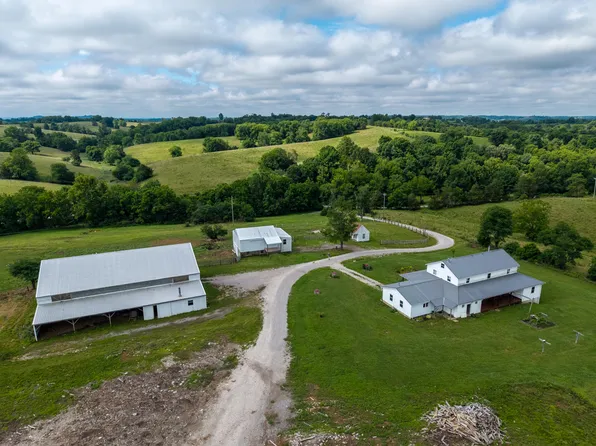 925 Sunset Locust Rd, Hillsboro, KY 41049