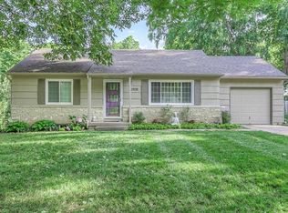 2908 W 74th St, Prairie Village, KS 66208