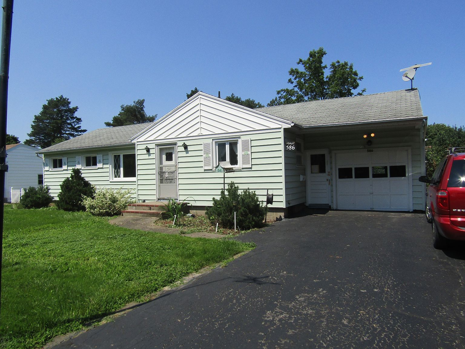 586 Latta Rd, Rochester, NY 14612 Zillow