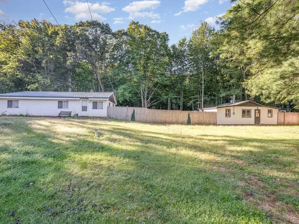 5891 Woodland Dr, Lake, MI 48632