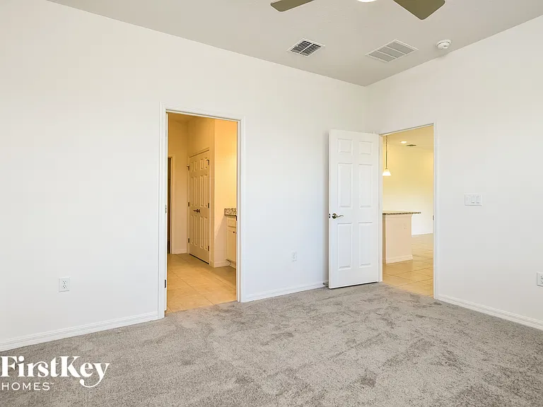 1140 Spokane Point — Photo 9