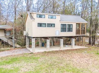 4072 Cypress Village Rd, Karnack, TX 75661