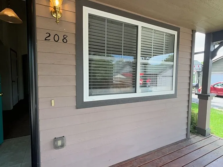 208 Bentley Park Loop — Photo 3