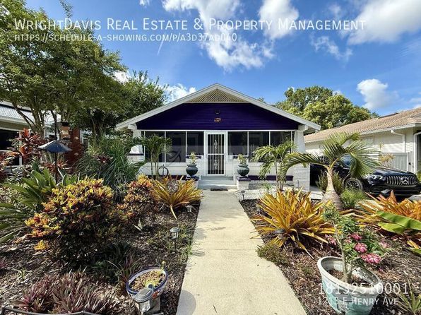 1213 E Henry Ave
