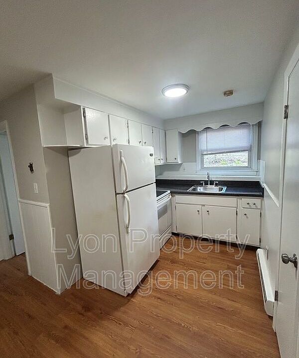 1st image of 45 Marlborough St APT 1B
