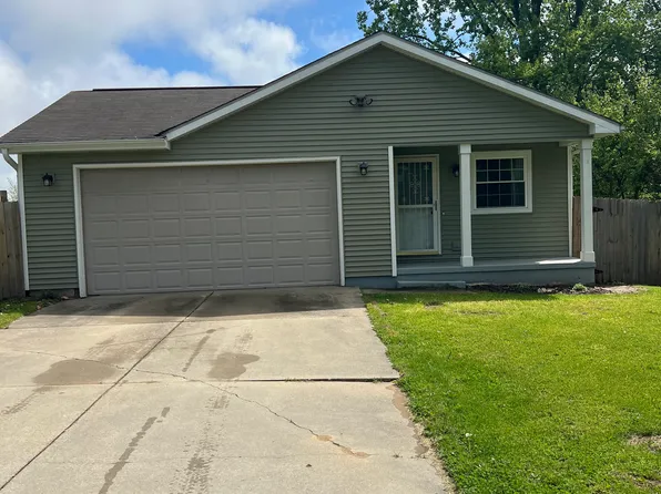 6340 Porter Dr, Eau Claire, MI 49111