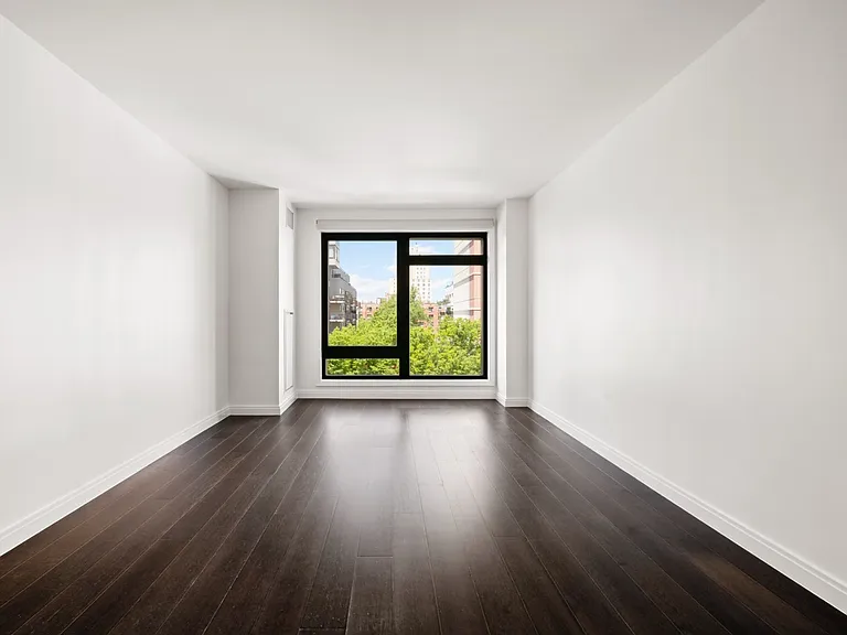 613 Baltic St #4B — Photo 9