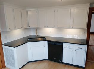 44 Warren Ave #3, Cape Elizabeth, ME 04107