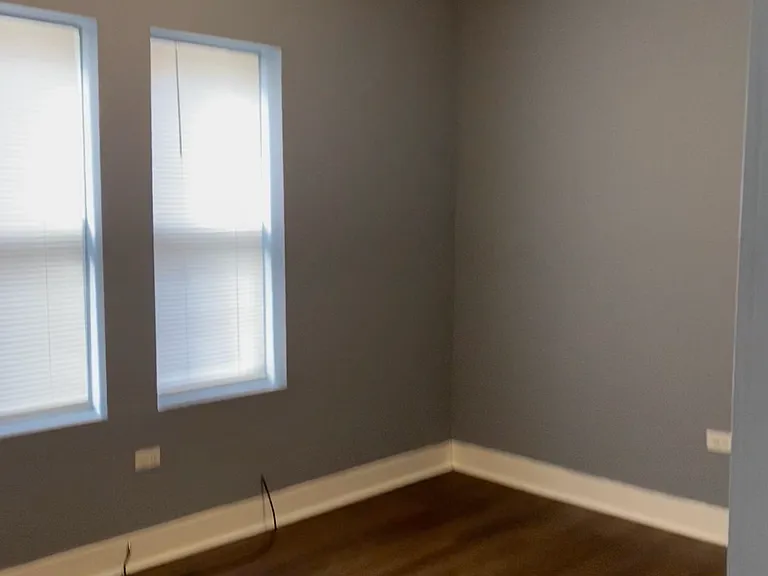 6834 S Green St #2 — Photo 9