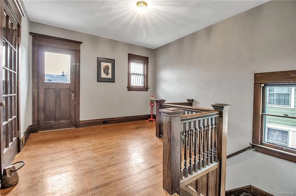 3 bed, 1600 sqft, $2,300 — Photo 3