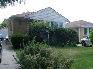 7413 W Strong St, Harwood Heights, IL 60706