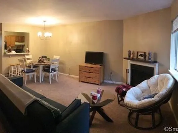 8 Rose Ln APT 18-15, Danbury, CT 06811