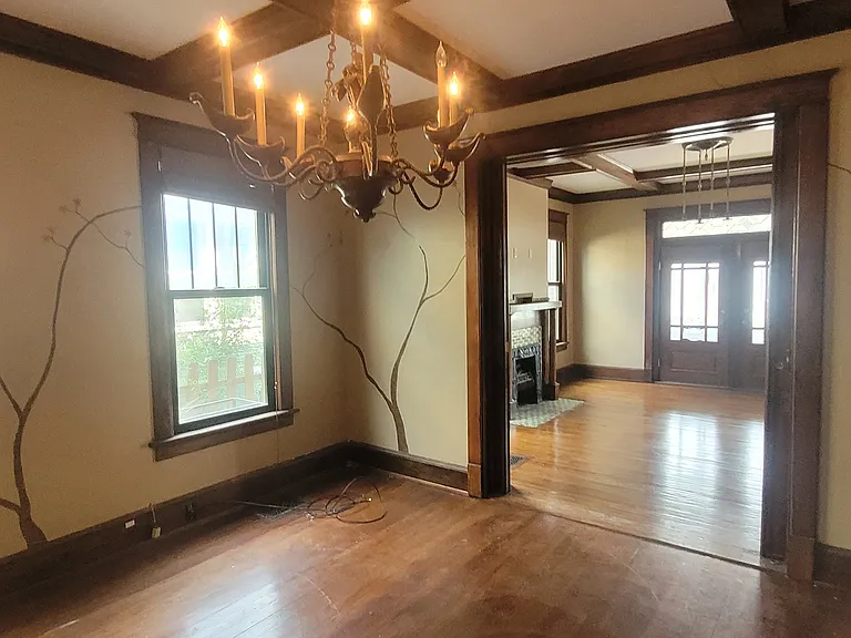 2106 Bailey Ave — Photo 9