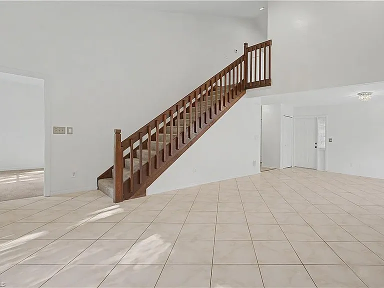 908 Augusta Blvd #A-907 — Photo 4