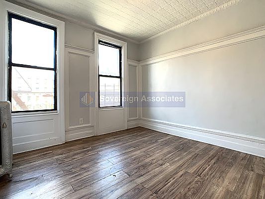 1st image of 121 Post Ave APT 7