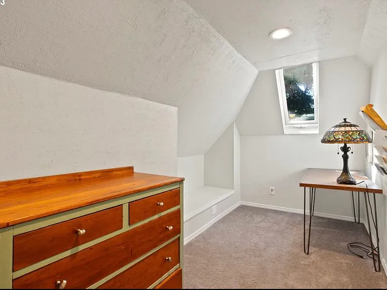 3911 NE 81st Ave — Photo 14