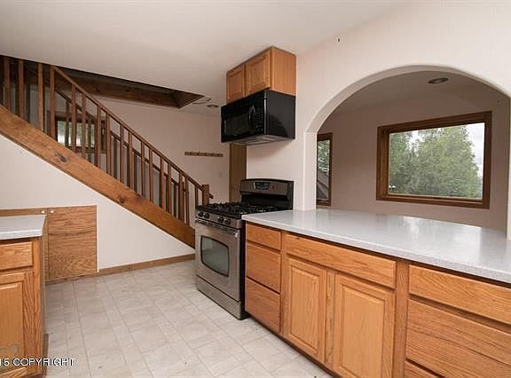 5th image of 1233 Lois Ln
