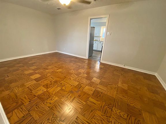 2nd image of 2715 Avenue M