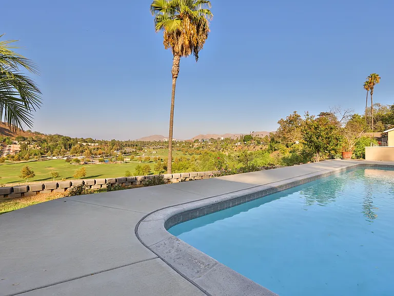 4835 Cliffside Dr — Photo 51