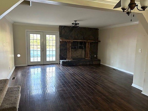 3rd image of 3431 Oakland Heights Dr