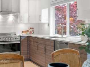 6235 Ashworth Ave, Burnaby, BC V5E 3T8