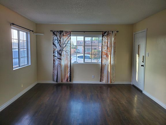 5th image of 4848 W 133rd St