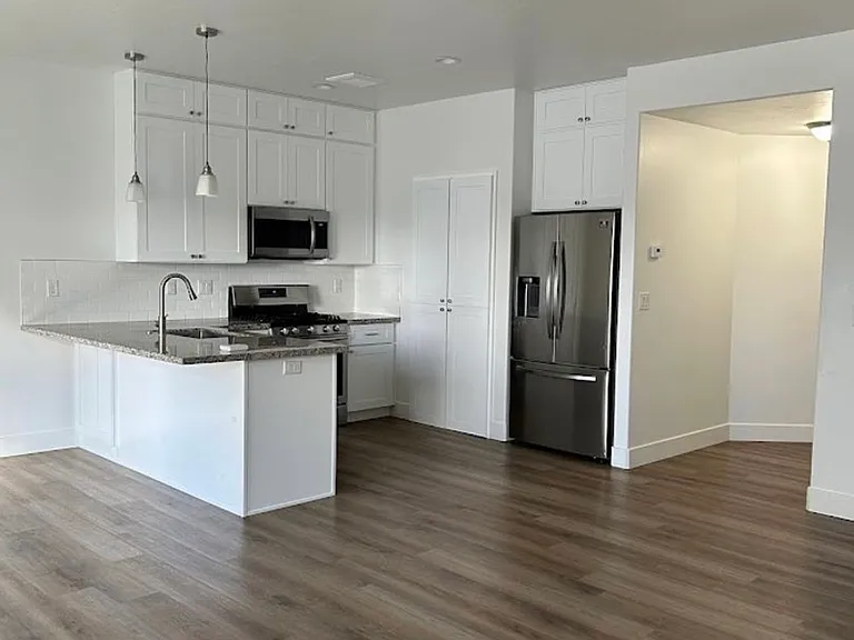 318 S 3 W — Photo 1