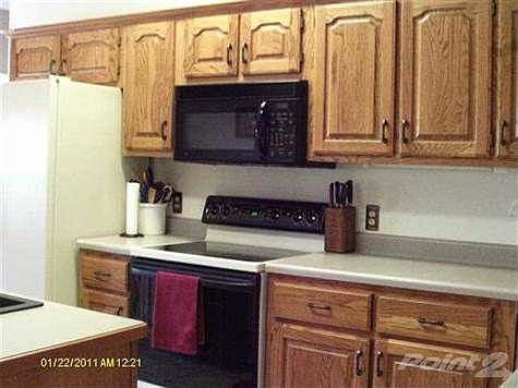 3rd image of 72 Forest Dr