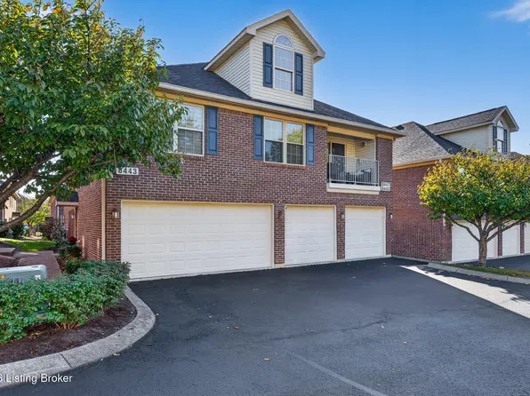 8443 Grand Trevi Dr, Louisville, KY 40228
