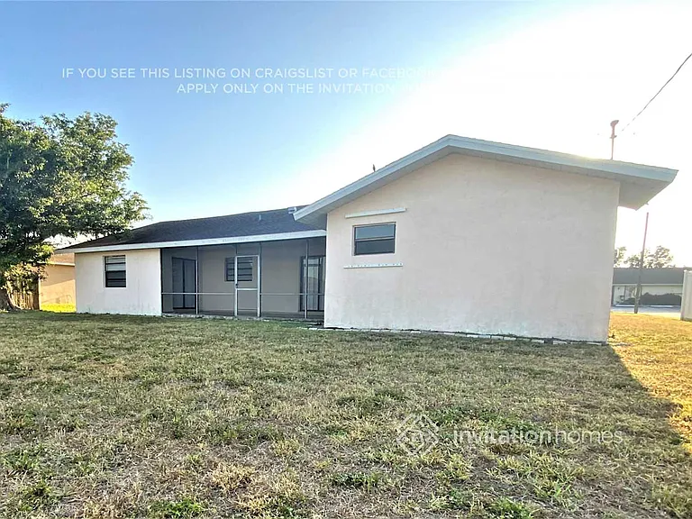 3416 SW Santa Barbara Pl — Photo 19
