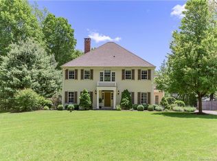 26 Arrowhead Pl, Ridgefield, CT 06877