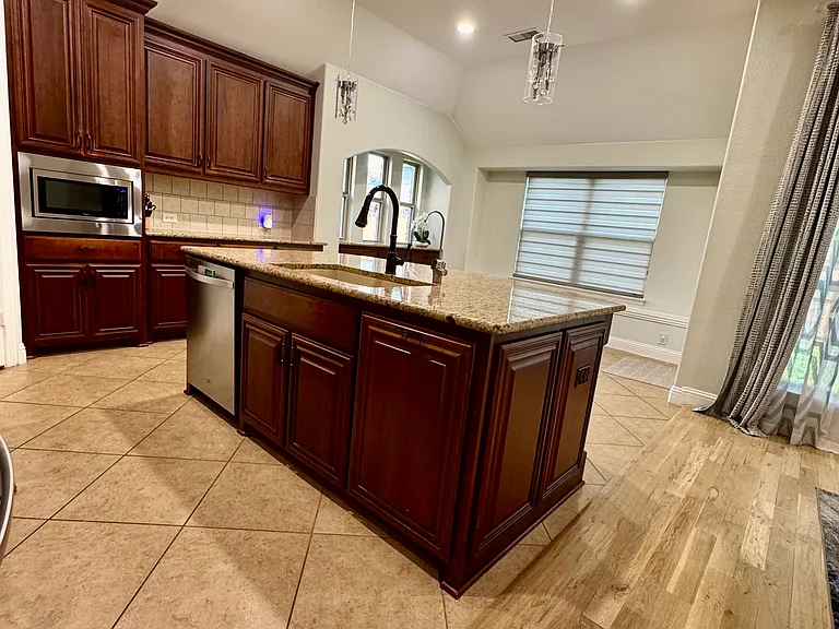 2324 Kemerton Dr — Photo 15