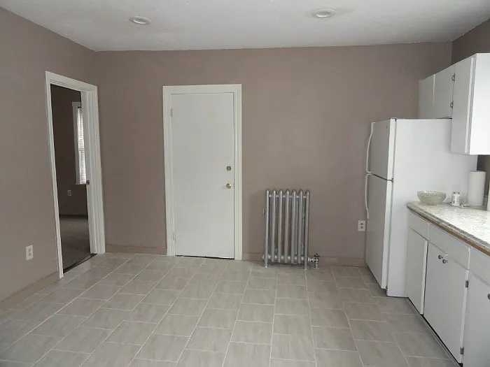 106-108 Lyme St #2 — Photo 6