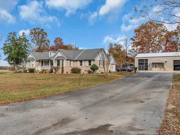 3404 Awalt Rd, Tullahoma, TN 37388