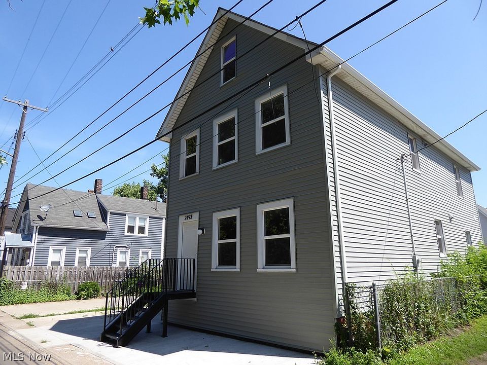 1st image of 2493 Thurman Ave
