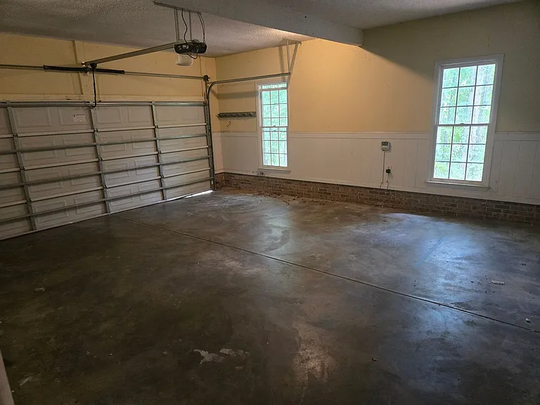 585 Cecily Dr — Photo 33