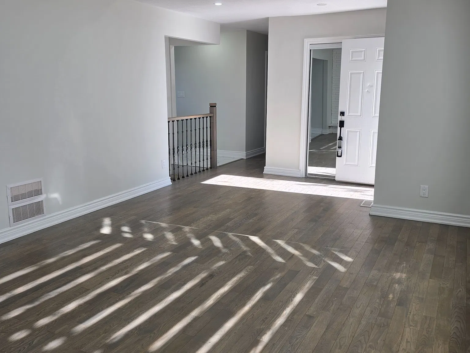 3 bed, $3,900 — Photo 3