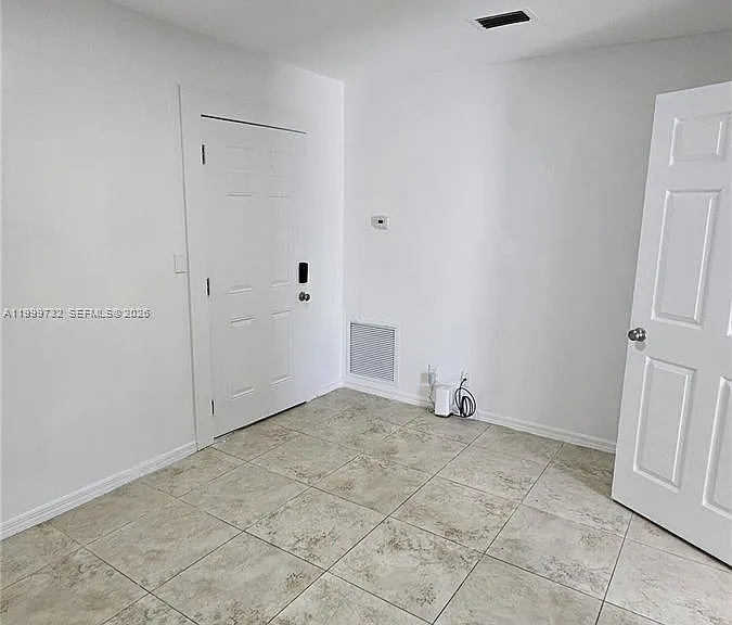 117 NW 11th Ave — Photo 17