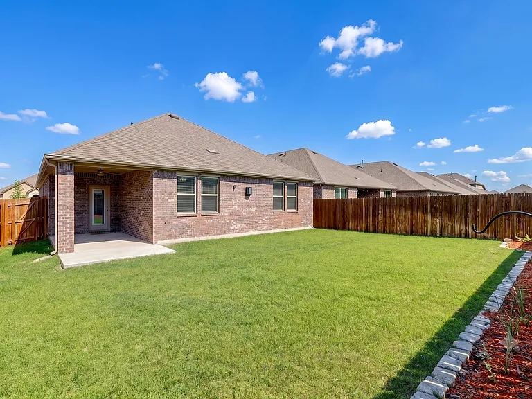 10925 Klondike Ln — Photo 34