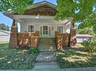 538 W Jefferson St, Lovington, IL 61937