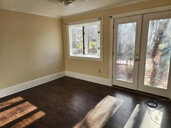 44 E Elmira St