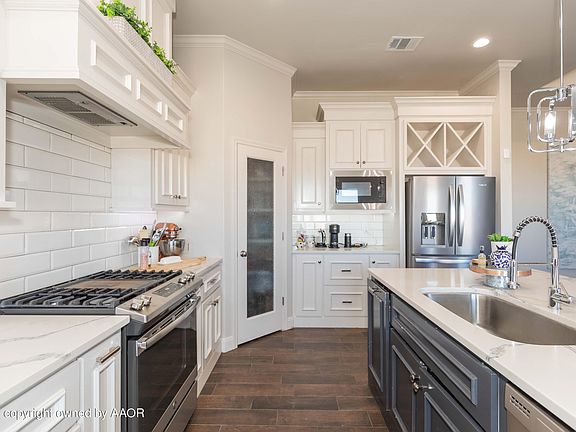 2nd image of 9210 Cypress Bend Dr
