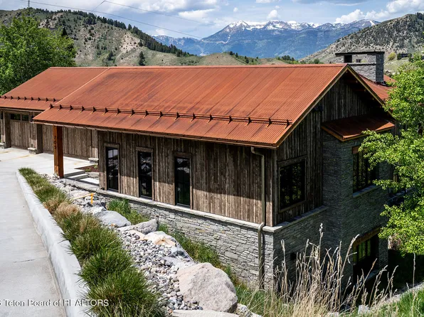 705 Rodeo Dr, Jackson, WY 83001