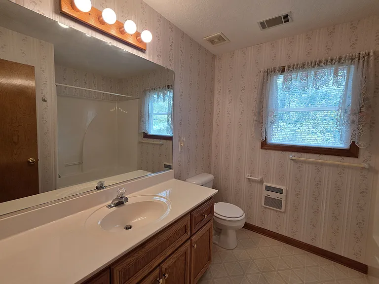 203 Del Rio Rd — Photo 22