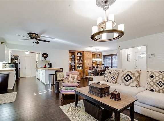 2nd image of 36 Regents Park Dr
