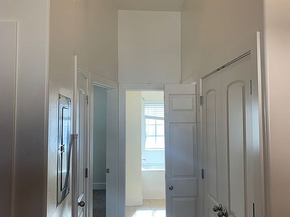 2nd image of 233 Crescent View Ln N #1165-220