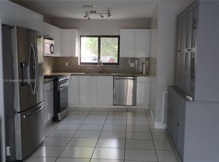 7901 NW 33rd St APT 10, Hollywood, FL 33024