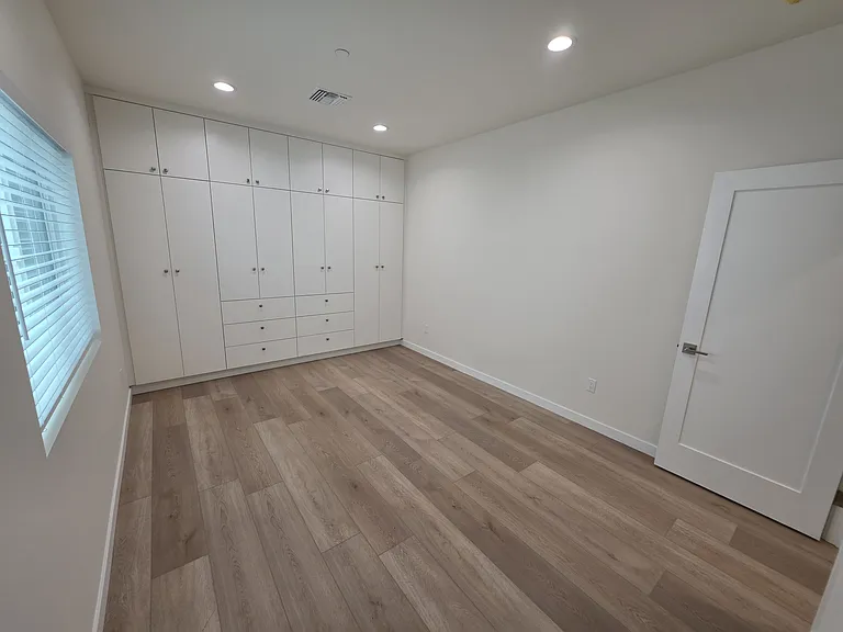 6746 Ben Ave — Photo 26