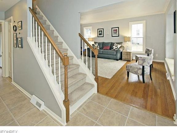 3rd image of 3499 Thomson Cir