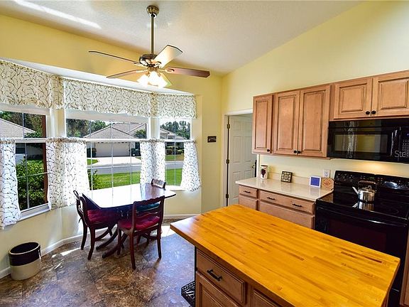 5th image of 223 Golf Aire Blvd